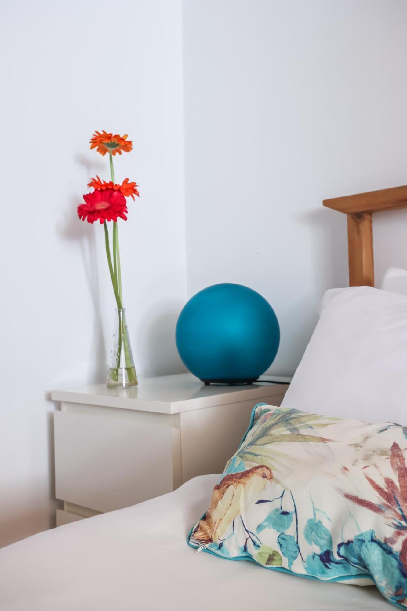 Apartment Center In Lively Bairro Alto! Lisbon